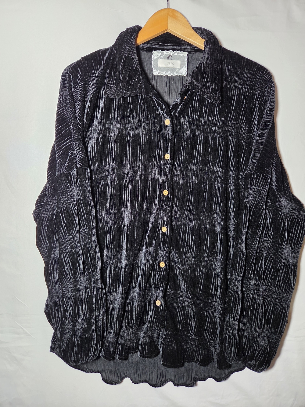 CUPIO Black Crushed Velvet Button-Up Shirt